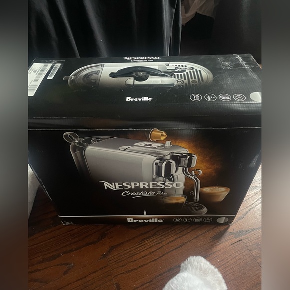 Breville Nespresso Creatista Plus - Picture 3 of 6